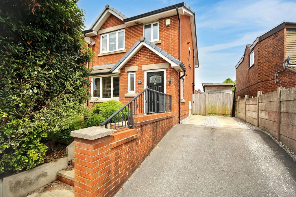 Property photo 1 of 22