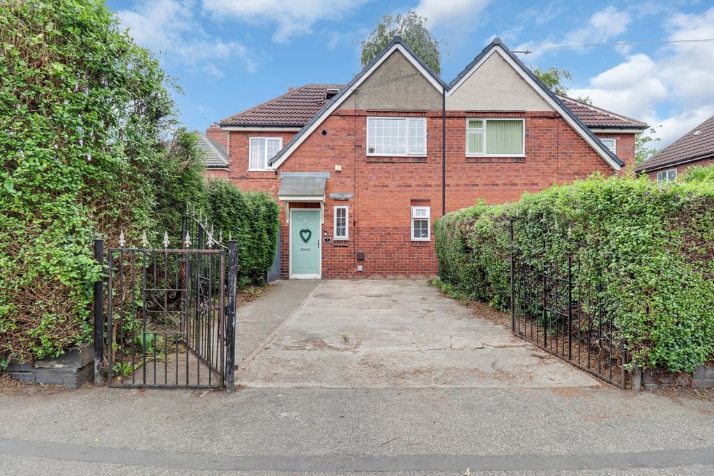 Property photo 1 of 25 1- Rob Hammond Ewemove Pontefract
