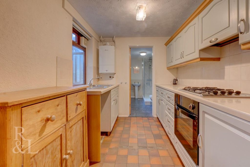 Property photo 3 of 15 Burton Road (6).Jpg
