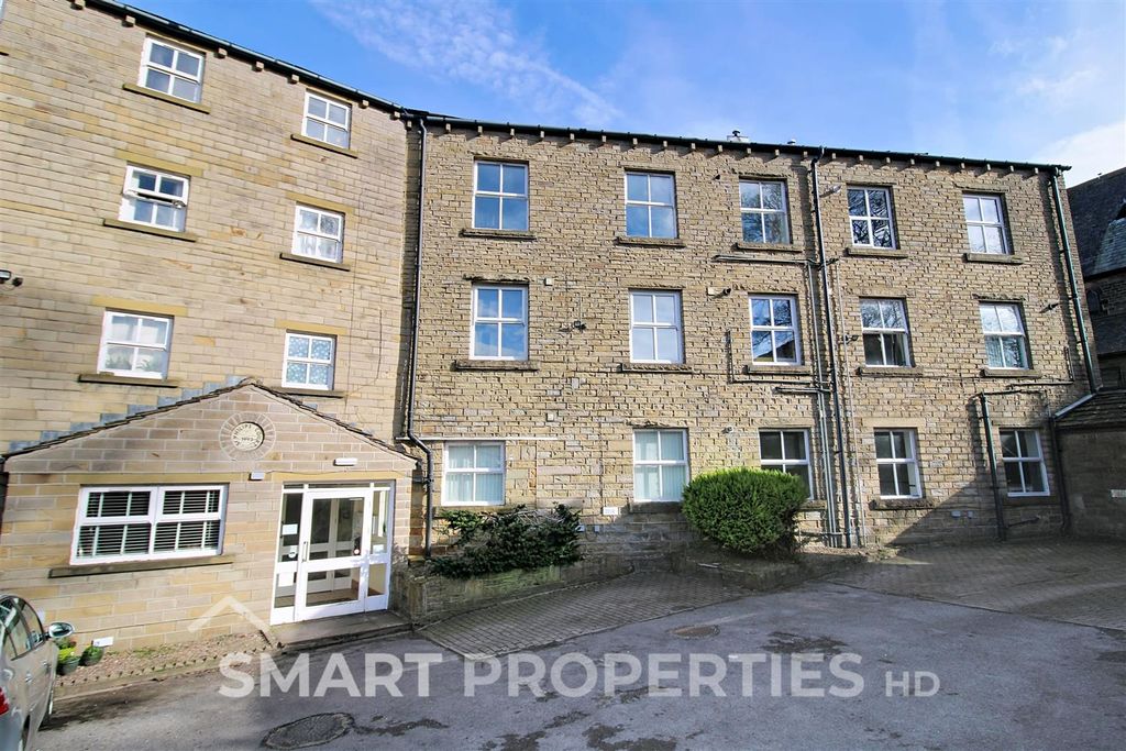 Property photo 1 of 7 Flat-10-St-Philips-Court_00006.Jpg