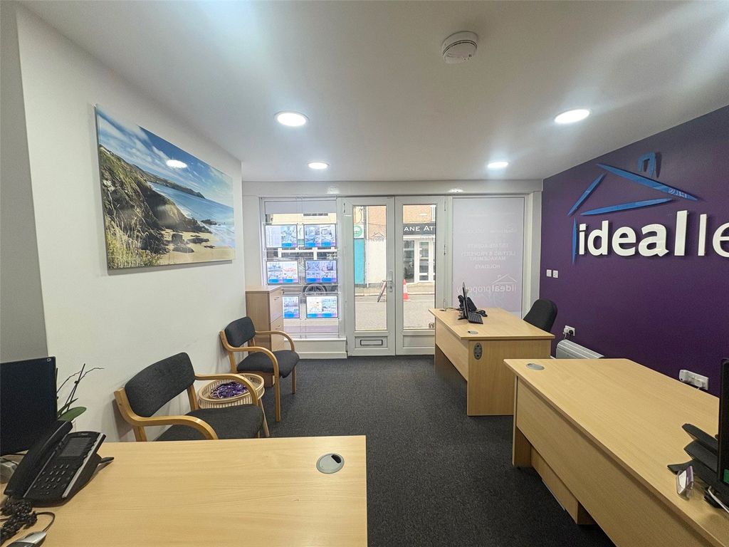 Property photo 3 of 3 Picture No. 02