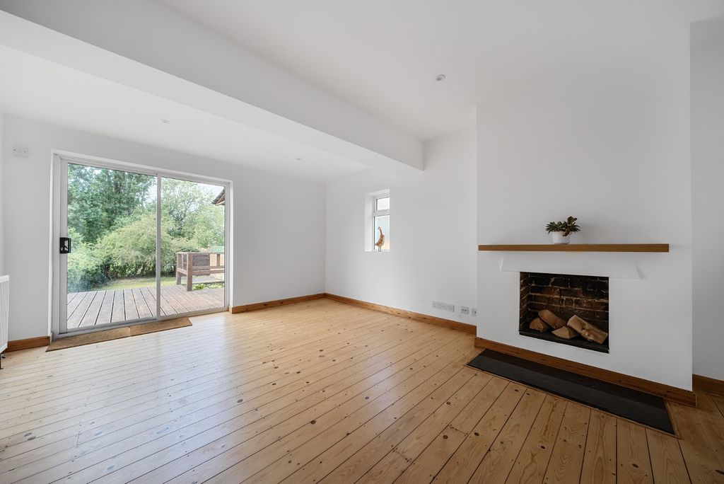 Property photo 2 of 12 Picture No. 53