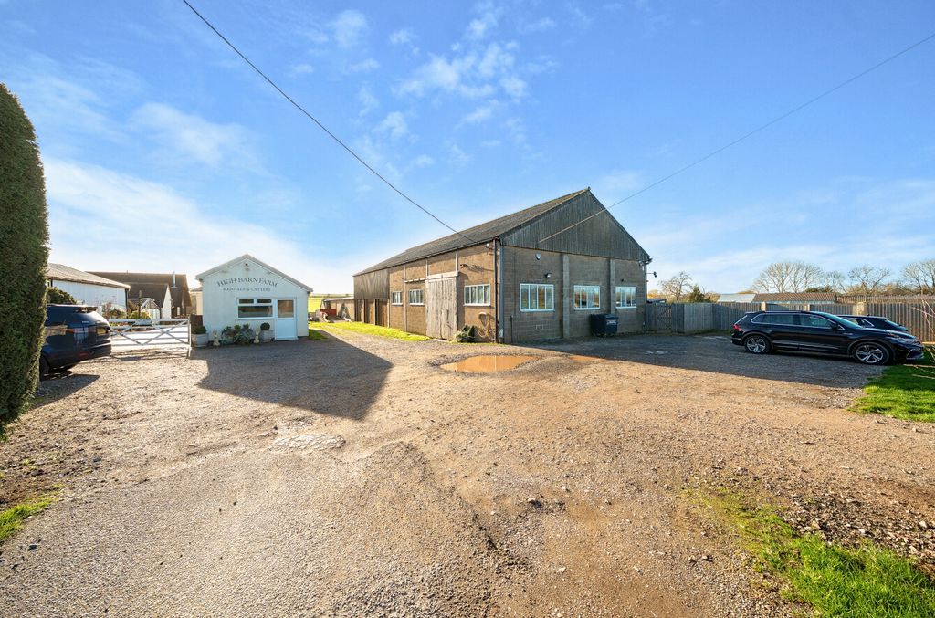 Property photo 3 of 51