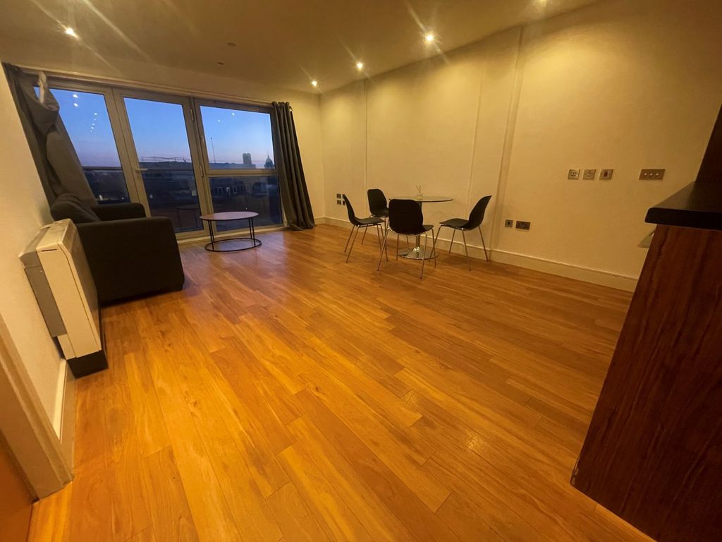 Property photo 2 of 8 Picture No. 09