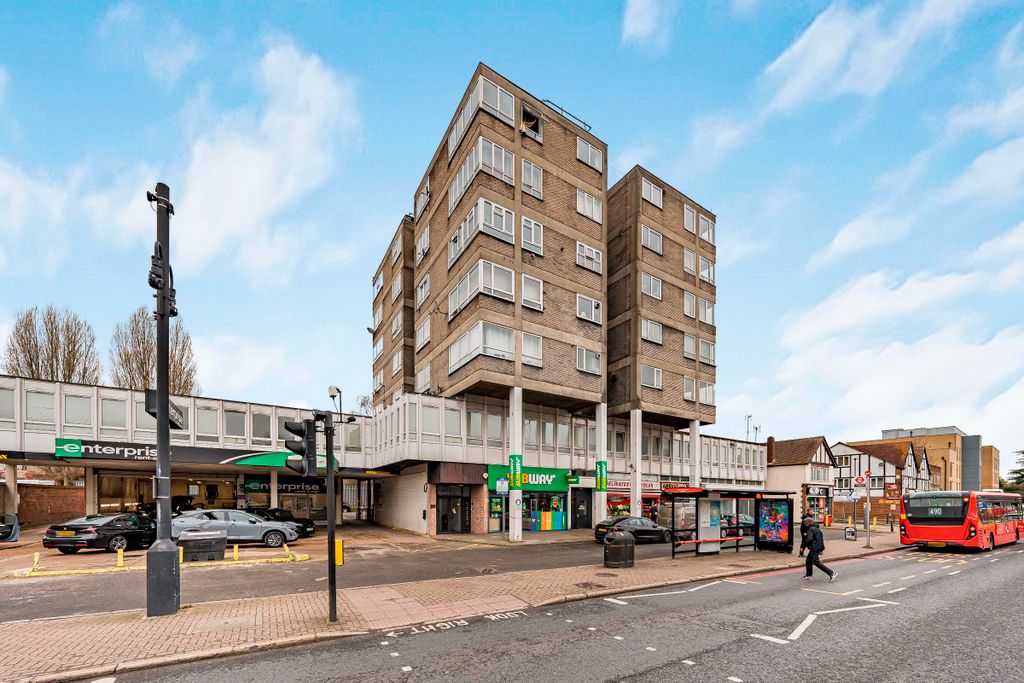 Property photo 1 of 8