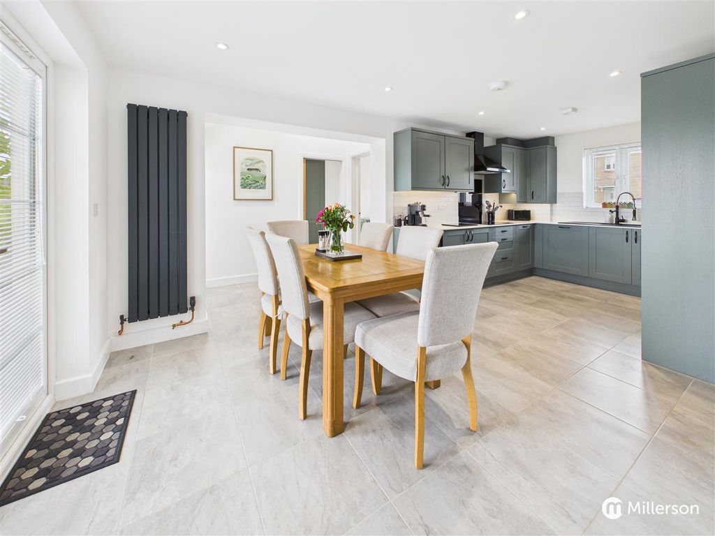 Property photo 3 of 18 Kitchen/Dining Room
