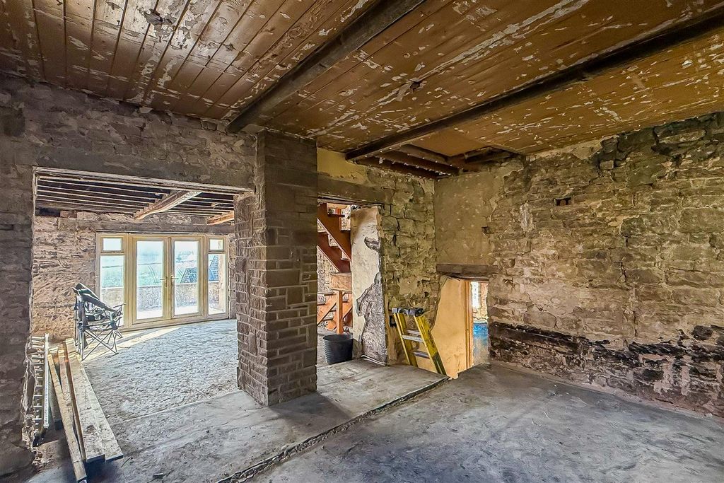 Property photo 3 of 13 Kitchen