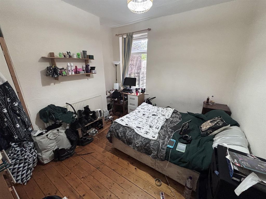 Property photo 3 of 22 Gf Bedroom