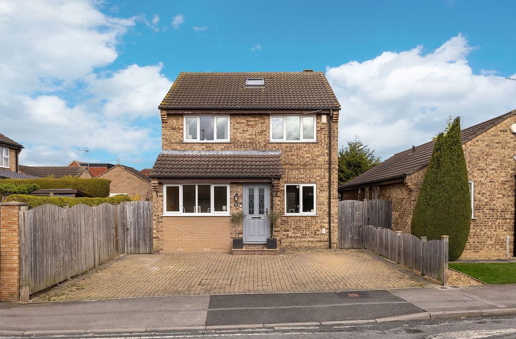 Property photo 1 of 26