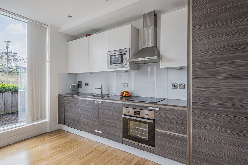 Property photo 2 of 16 584297  (6)