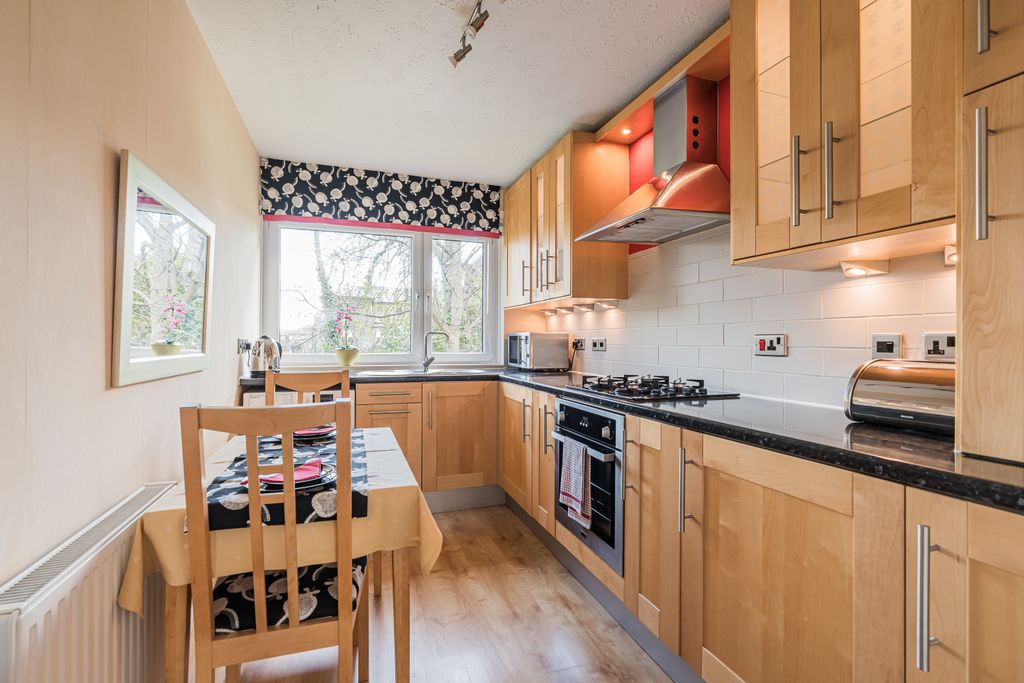 Property photo 3 of 19 Property Image 3