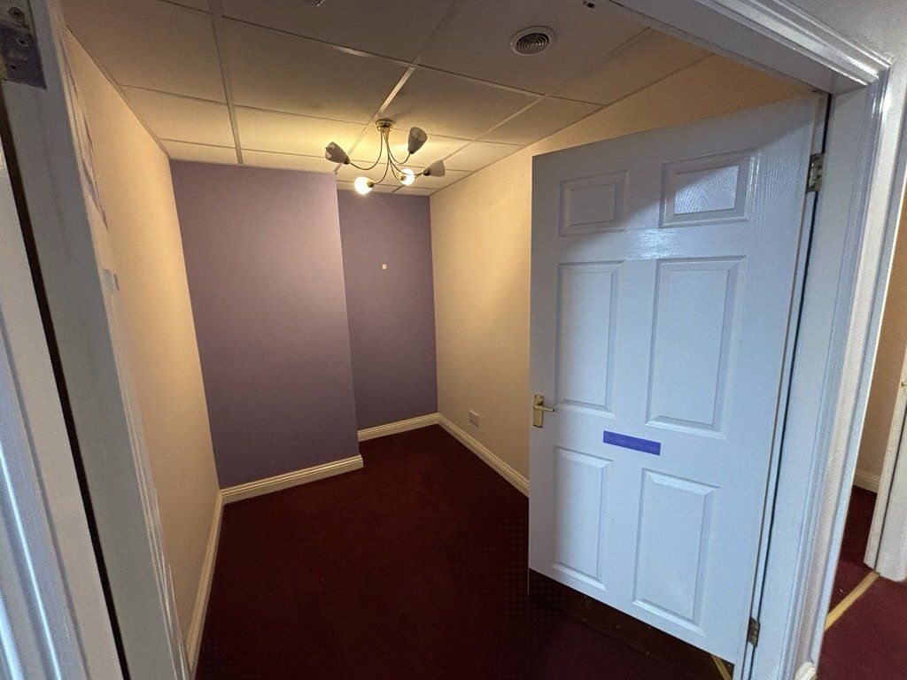 Property photo 3 of 3 Picture No. 04