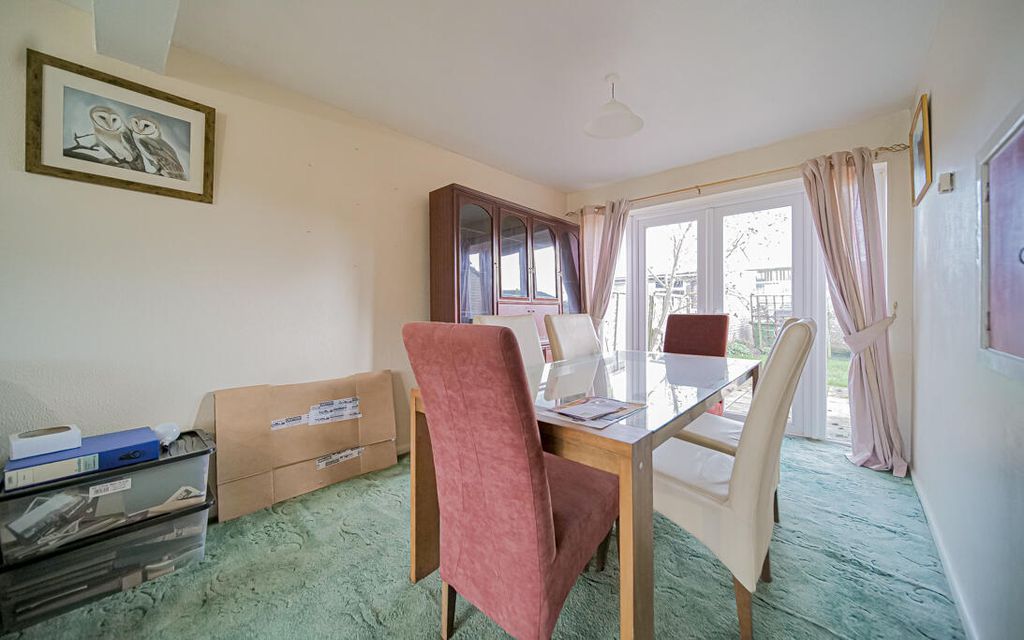 Property photo 3 of 12 P1067636.Jpg