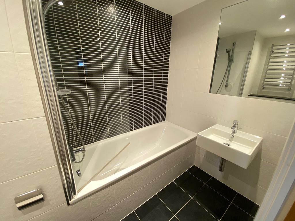 Property photo 2 of 8 Image