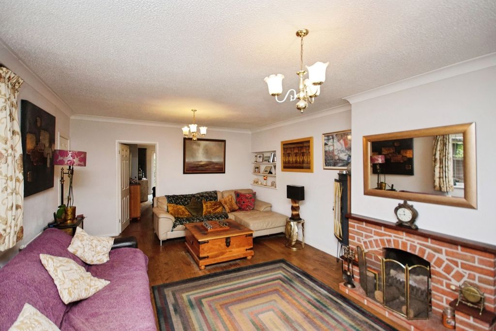 Property photo 2 of 16 Photo