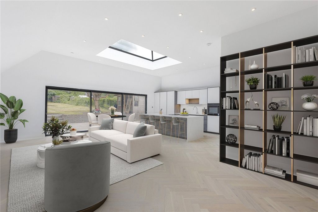 Property photo 1 of 13 Picture No. 18