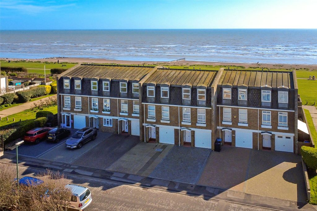 Property photo 2 of 18 Picture No. 30