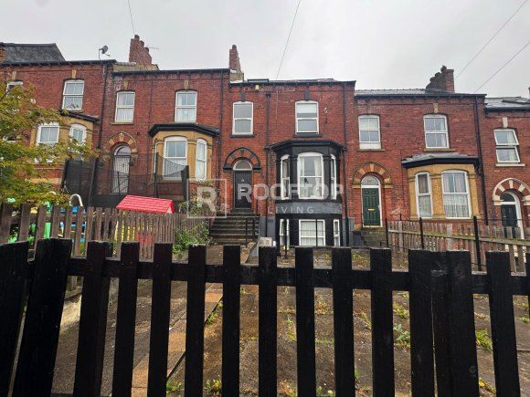 Property photo 2 of 19 8726845.Jpg