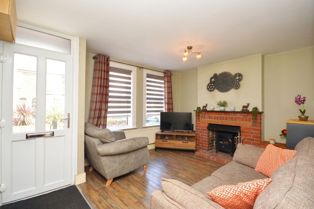 Property photo 2 of 14