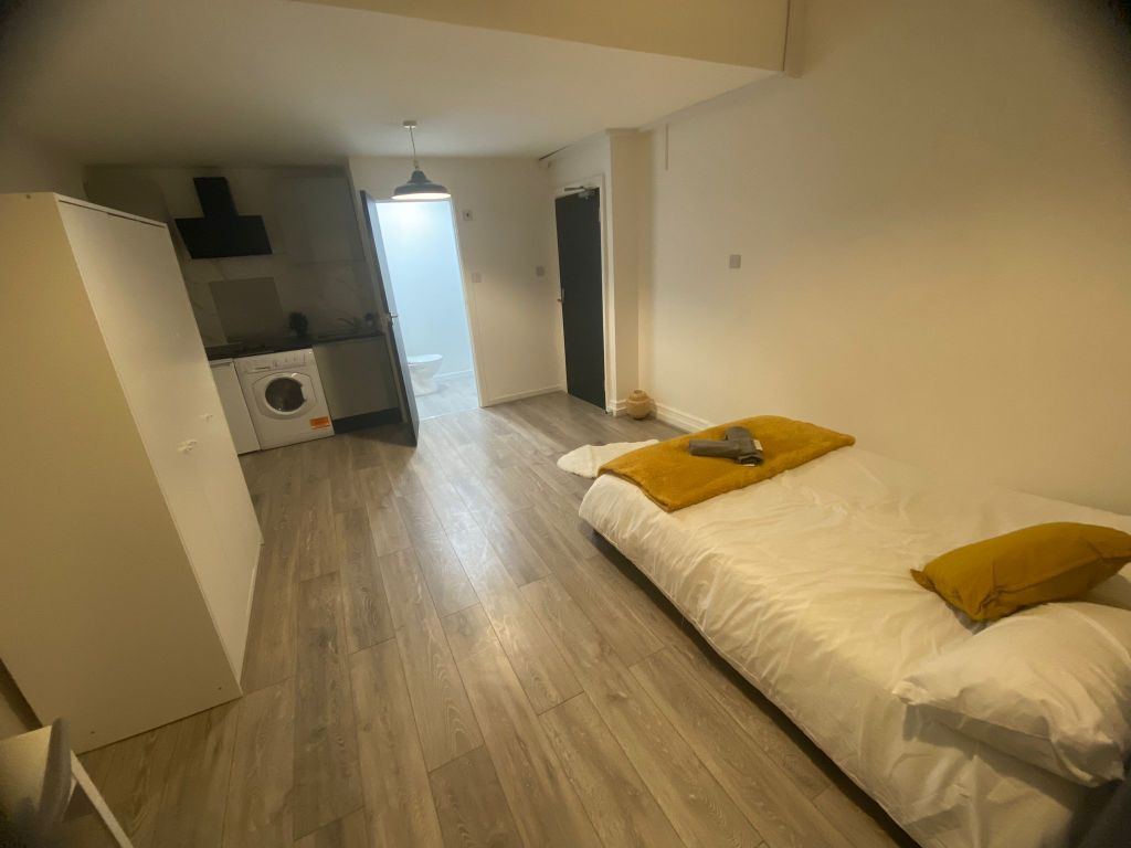 Property photo 1 of 2 Studio 5