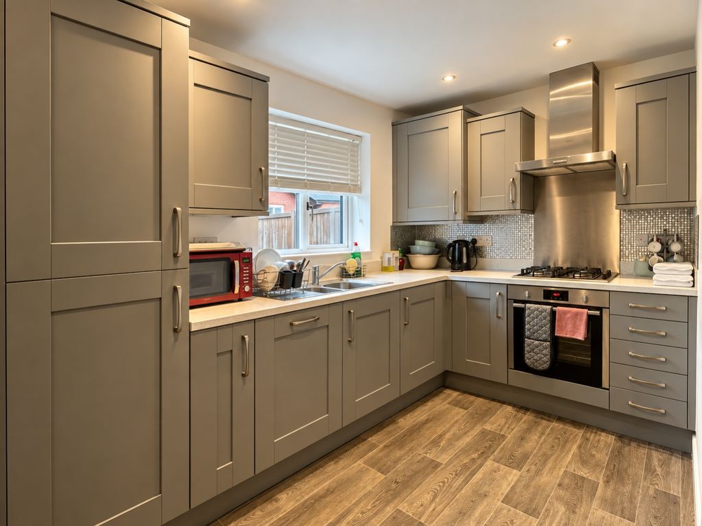 Property photo 3 of 9 Kitchen Interior