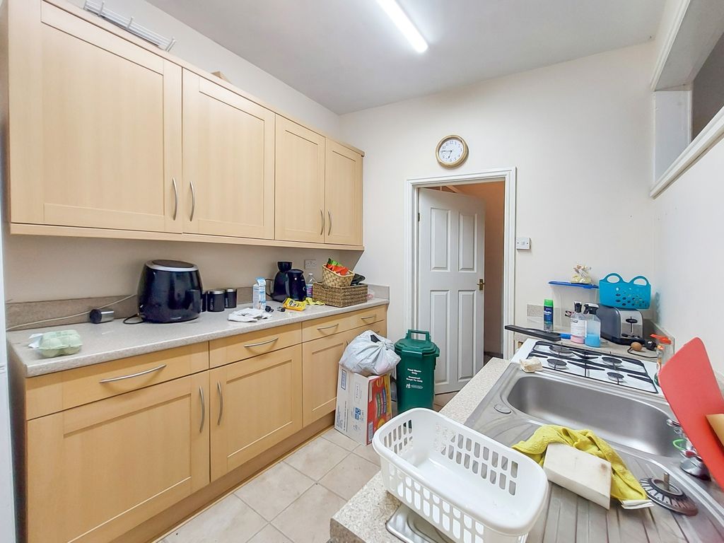 Property photo 3 of 17 Image 2