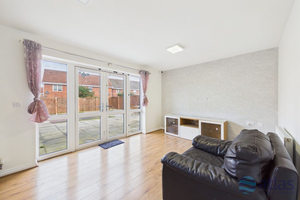 Property photo 2 of 14 Living Room