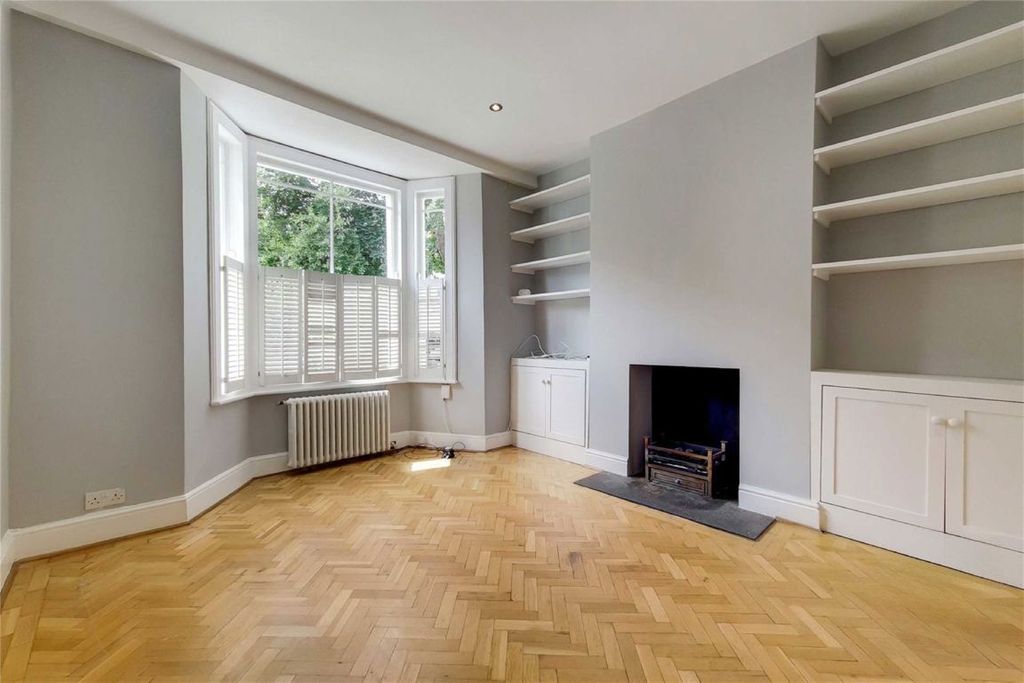 Property photo 2 of 7