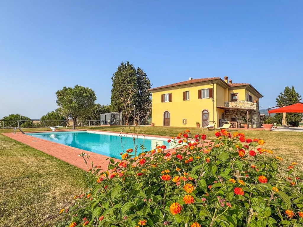 Property photo 3 of 89