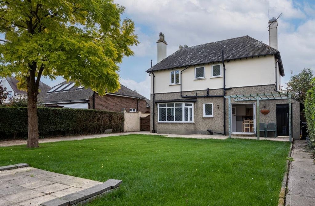 Additional image 19 of 4 bed detached house for saleSouthcliff Park, Clacton-On-Sea CO15