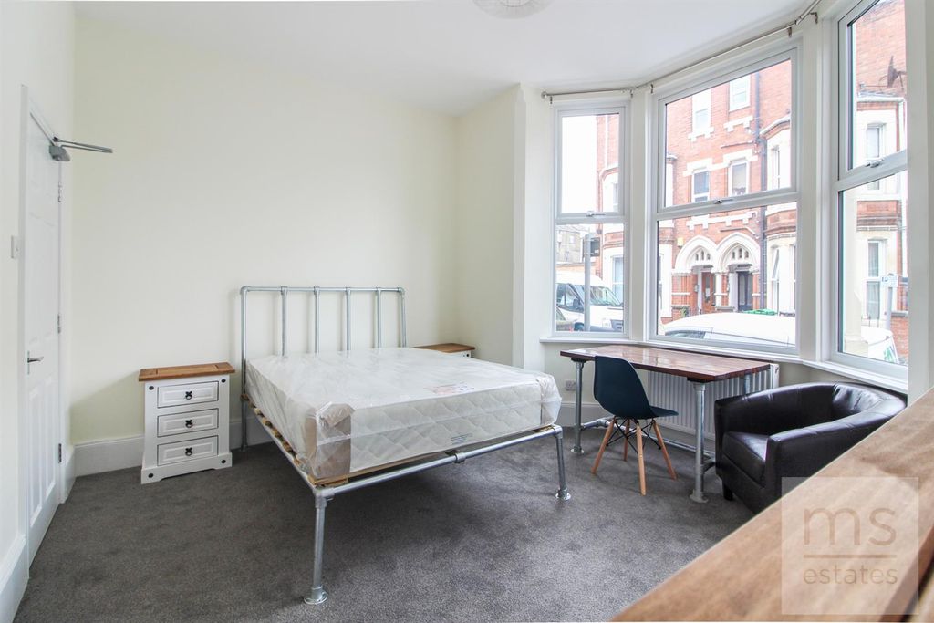 Property photo 2 of 7 Img_5492.Jpg