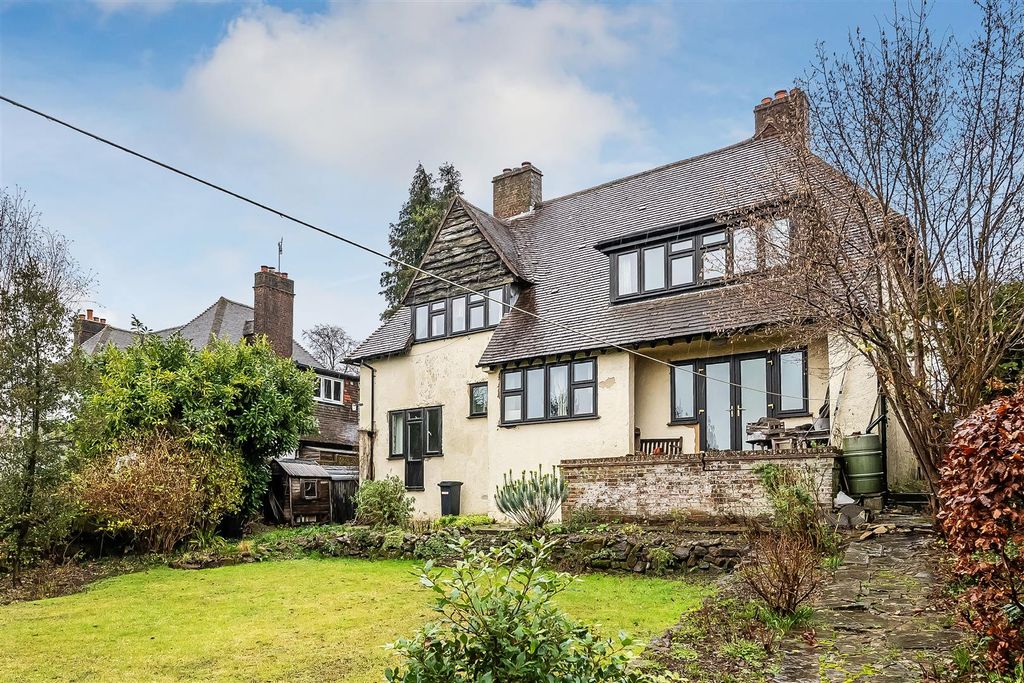 Property photo 2 of 19 10-St-Marys-Road-31.Jpg