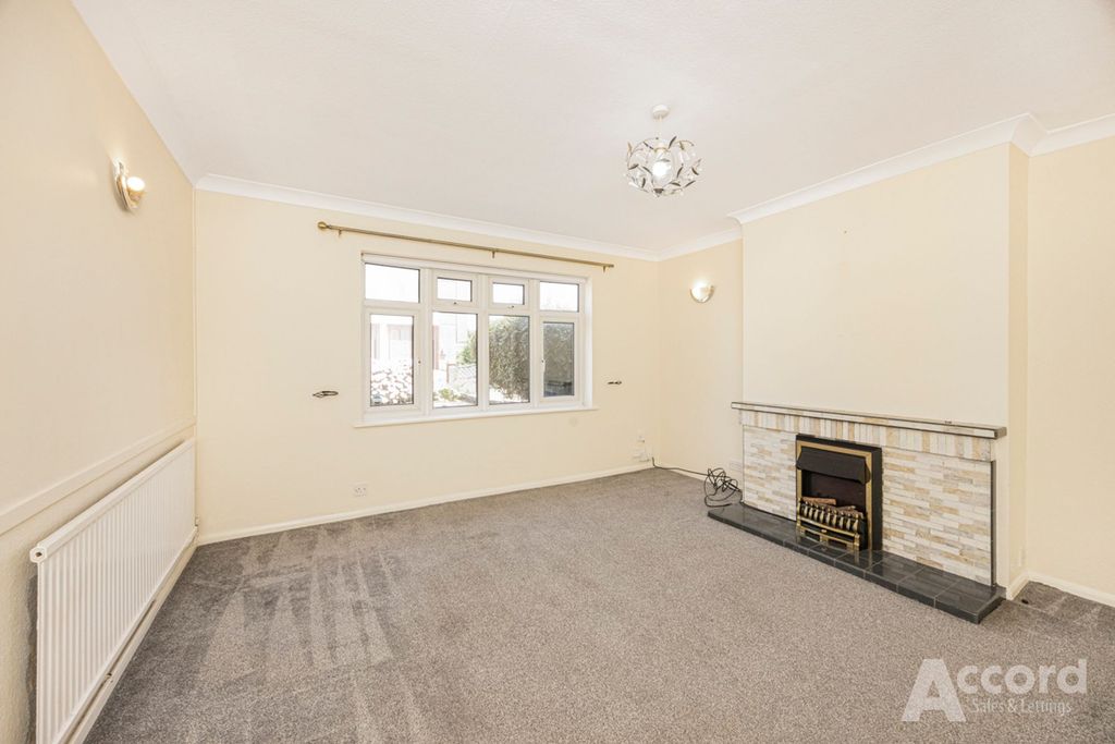 Property photo 3 of 25