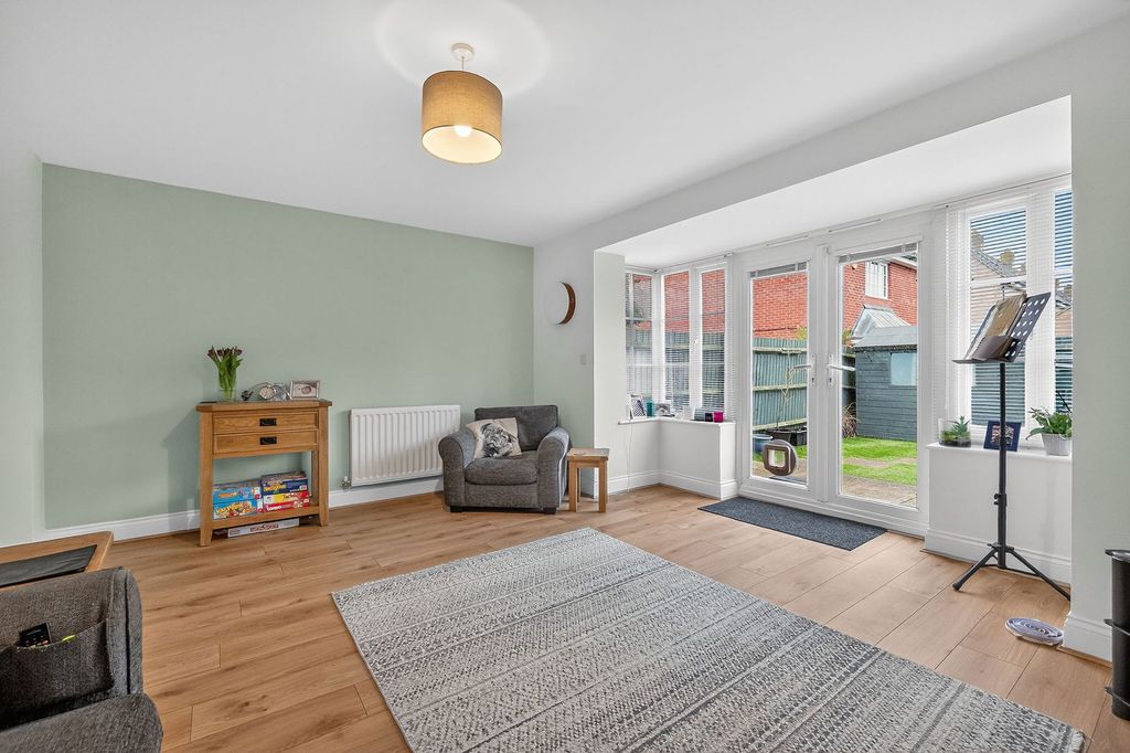 Property photo 3 of 29