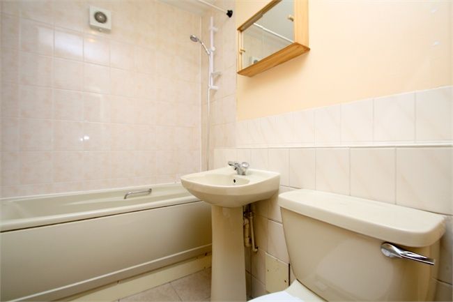 Property photo 3 of 4