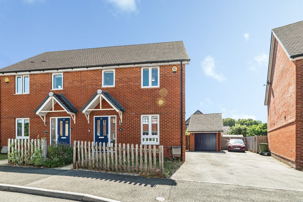 Property photo 1 of 18