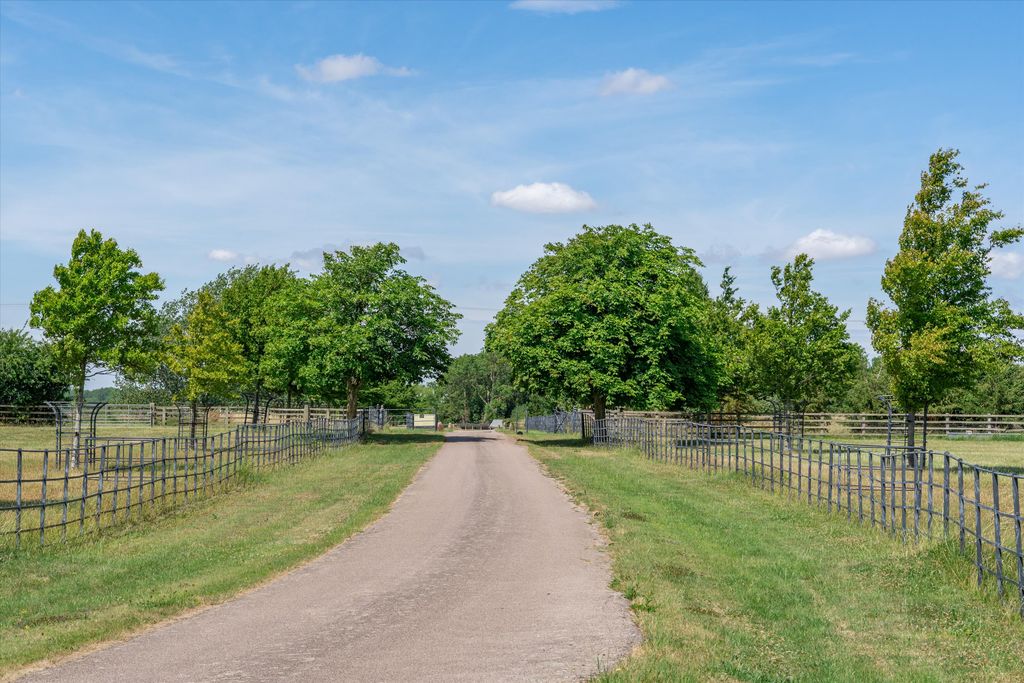 Additional image 25 of 6 bed farm for saleWotton Underwood, Buckinghamshire HP18