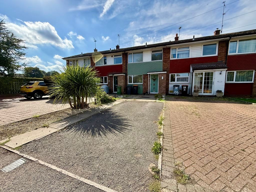 Property photo 1 of 17 Front