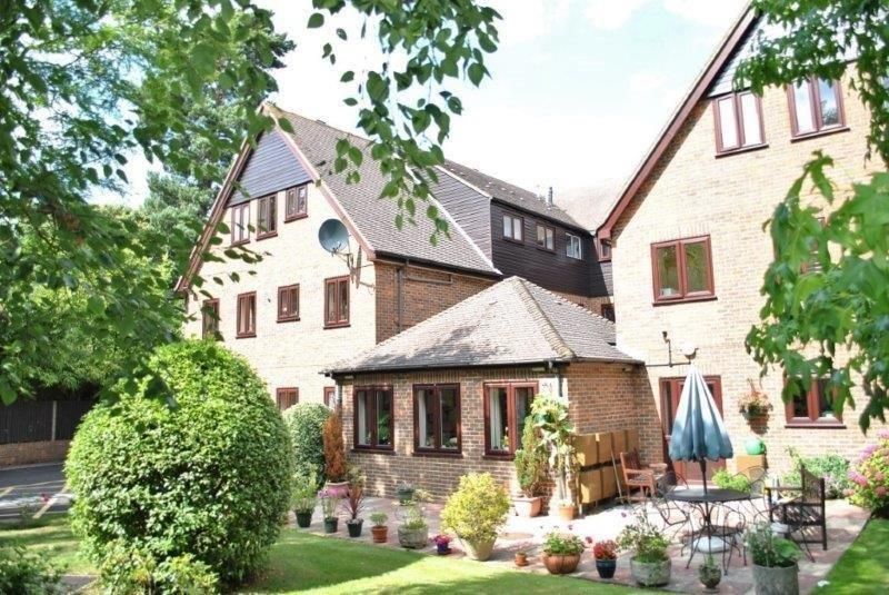 Property photo 1 of 8
