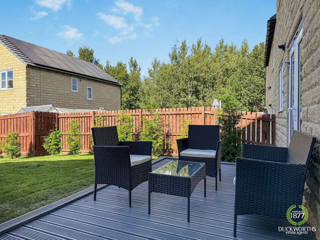 Property photo 3 of 25