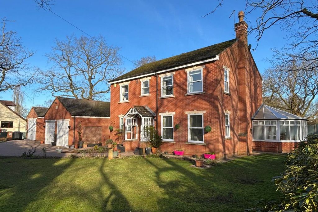 Property photo 2 of 19