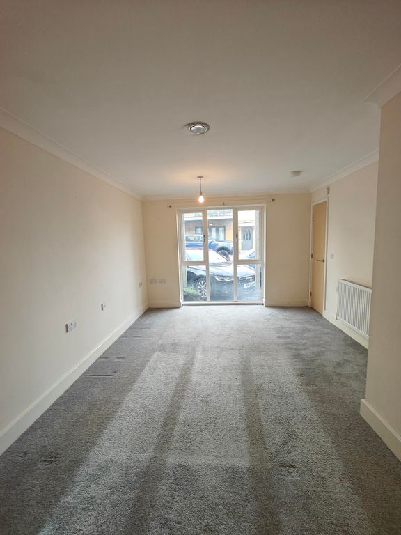 Property photo 2 of 6