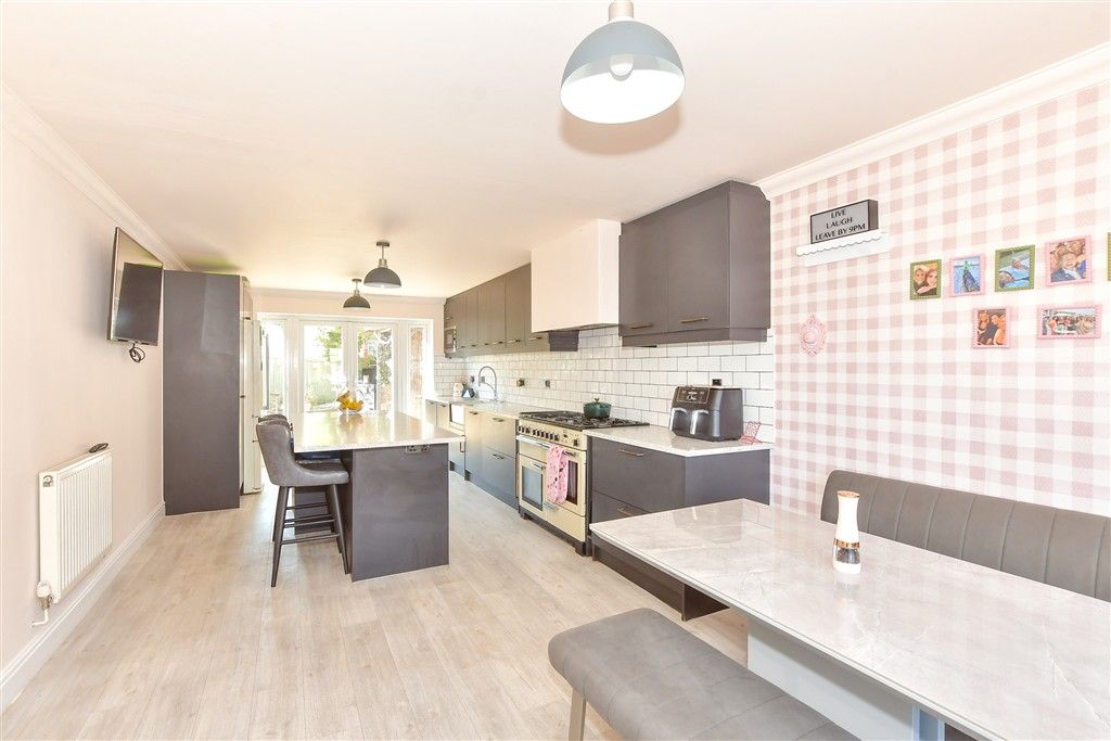 Property photo 3 of 16 Kitchen/Diner