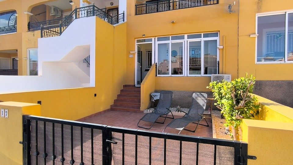 Property photo 1 of 21