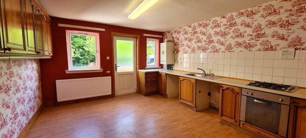 Property photo 3 of 19