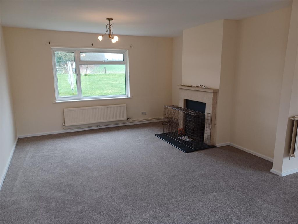 Property photo 2 of 12 Living Room