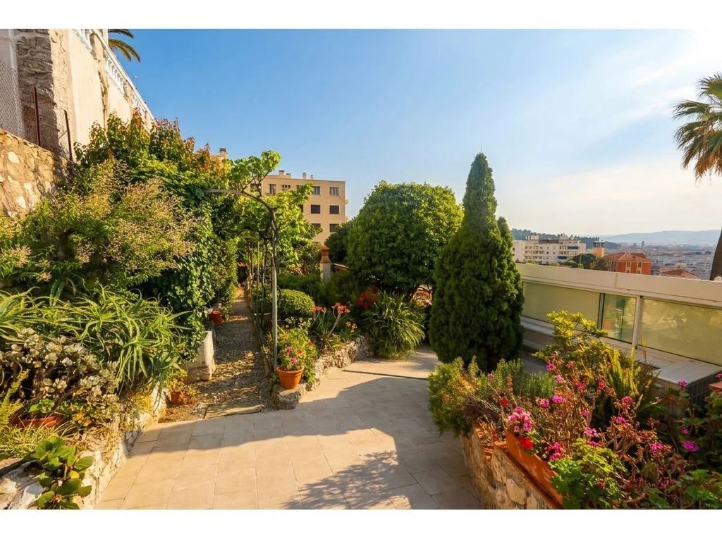 Property photo 1 of 10 Nice-Mont Boron Villa 2/3 Rooms, Garden, Terrace, Garage