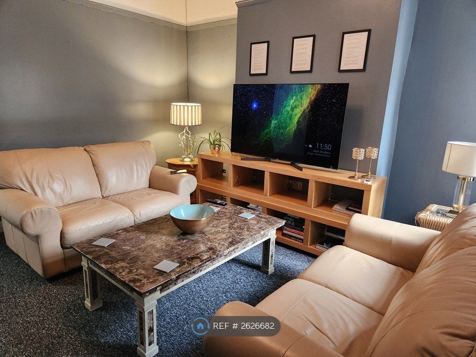 Property photo 1 of 25