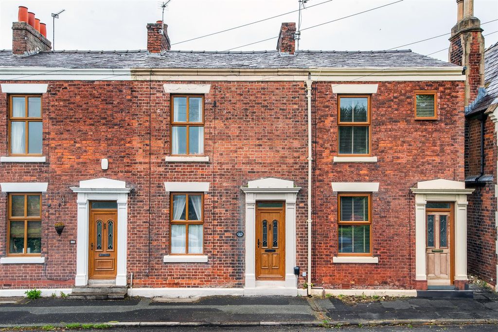 Property photo 1 of 19 Front External