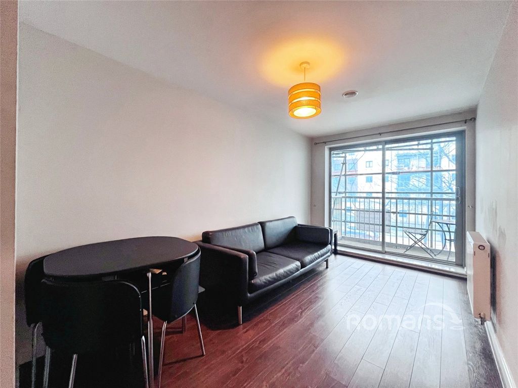 Property photo 3 of 5 Picture No. 15